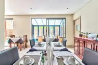 The One 8 Hotel in Green Point - Solar Power Hotels in Kapkaupunki