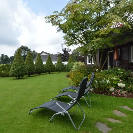 Cozy Chalet with Pond, Malmedy