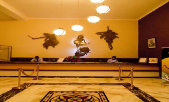 Roca Golf Hotel - Housity