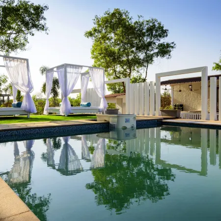 White Wood Resort by Stone Wood Hotels