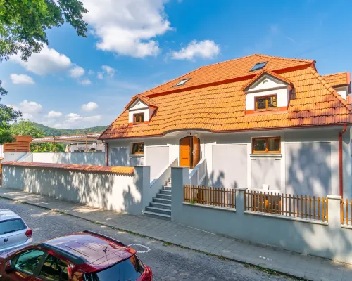 浪人 斯哥莎拉酒店