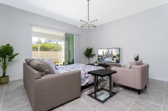 Family Friendly 2 Bd Close to Disney @Champions Gate 8899