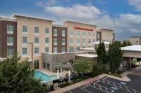 Hilton Garden Inn Murfreesboro Отели рядом с достопримечательностью «Джорджтаун сквер»