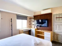 Best Deal and Homey 1Br Apartment Grand Sentraland Karawang