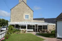 Bleu Outremer Hôtels à : Plancoët