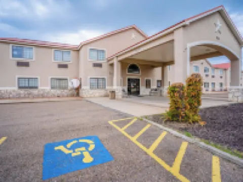 Texan Inn by OYO Beeville US-181 Hotéis em Bee County