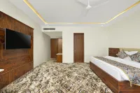 Hotel Paras