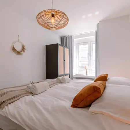 Huswell - Bright Modern Apartment Close to the Casino