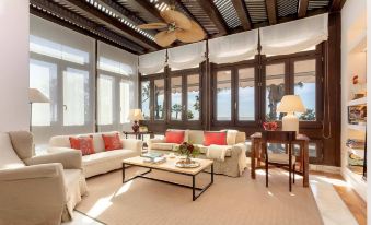 Genteel Home Paseo Marítimo