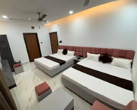 HOTEl SHREE ASHTAVINAYAK GRAND Hotels in Mandla