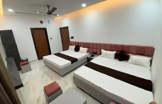 SHREE ASHTAVINAYAK GRAND酒店