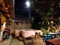 La Guarida Del Caudillo Hotels near Lake Amatitlan