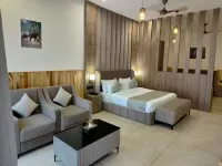 Corbett Elegant Retreat