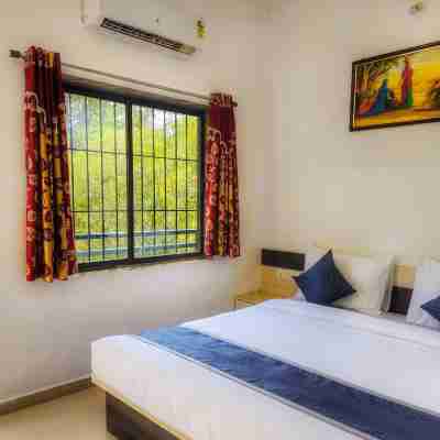 Hotel Hari Om Swimming Pool In Diu Rooms