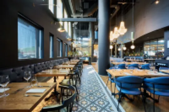 Holiday Inn & Suites OTTAWA KANATA by IHG