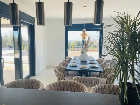 Luxury Villa Podversie with pool