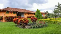 Hotel Parque de Los Arrieros Hotels near Panaca