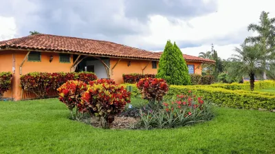 호텔 파르케 데 로스 아리에로스  호텔