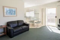 Merimbula Beach Apartments - Jacuzzi
