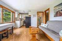 Bluff House Inn Hotels in Sullivan