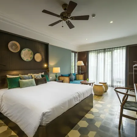 Aira Boutique Hoi An Hotel & Villa Отели рядом с достопримечательностью «Пляж Хойан»