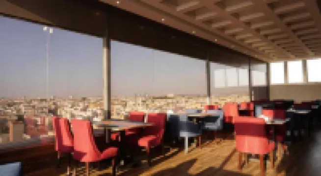 อีวา โฮเทล