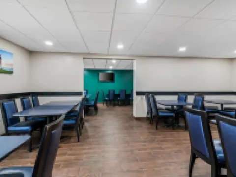 クオリティ イン バンゴー エアポート バンガーのホテル