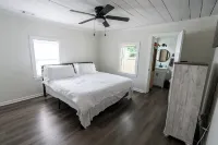 Pet-friendly home walking distance to Downtown Monroe