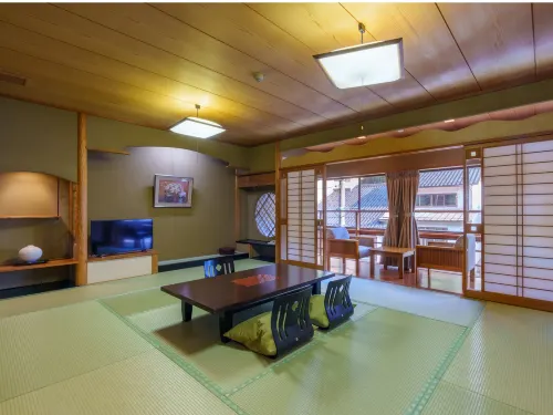 Sento Ryokan - Mountain view