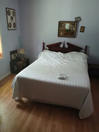 Cozy 1-bedroom apartment in welcoming Bangor Attached to the Main House.