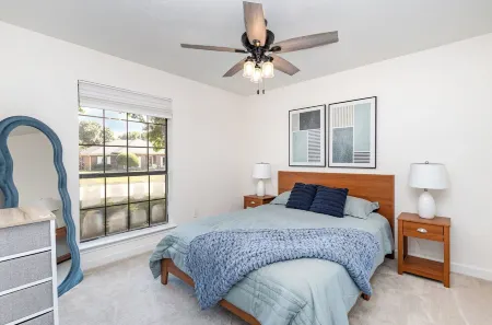 Charming 3BR home with Pool, Hot Tub and King Bed in Allen Отели в г. Аллен