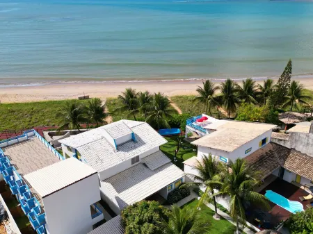 Manaí Pousada & Beach Club Отели рядом с достопримечательностью «Paripueira Beach»