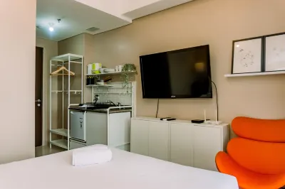 Best Deal and Comfy Studio at Transpark Bintaro Apartment Hotell i Pondok Jaya