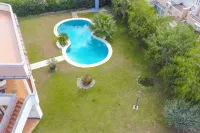 Anna's Garden - Pools
