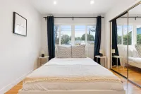Blue Door Oasis -5 min to Universal & Hollywood Các khách sạn gần Los Angeles Whiteman Apt