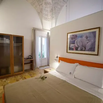 Vianna Suites Spa Hotels near Museo Faggiano