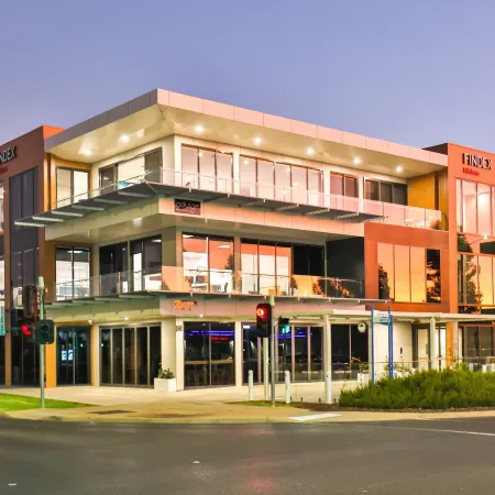 Indulge Apartments - City View Penthouses