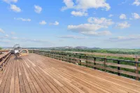 The Trois Estate at Enchanted Rock Hotels in Gillespie County