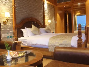 Tiaraa Hotels & Resorts - A Luxury Resort Manali