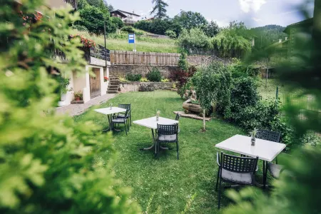 Hotel Schönwies Отели в г. Термено-сулла-Страда-дель-Вино