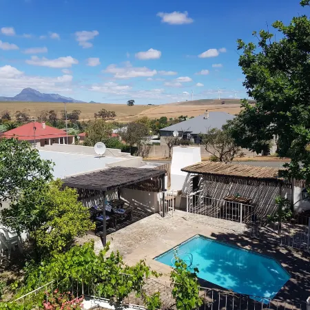 Kelkiewyn Guesthouse Caledon