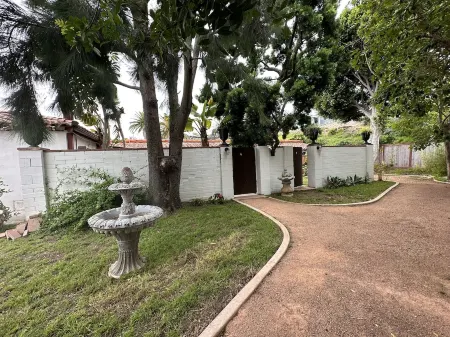 El Bungalow Privado Отели рядом с достопримечательностью «Сан Онофр Стейт Бич»