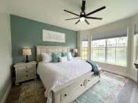 Fully-renovated Coastal Condo in Naples