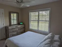 Cozy 3 bedroom, 2 bathroom home by the beach. Отели рядом с достопримечательностью «Island Style»