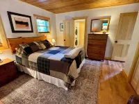 Charming Cottage at Pretty Pond Hotels near Carriages of Acadia