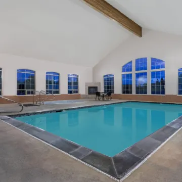 Super 8 by Wyndham Rexburg