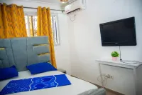 2 Bed Apt Sleeps 5 - WiFi Parking Balcony -  Appartamenti vacanze