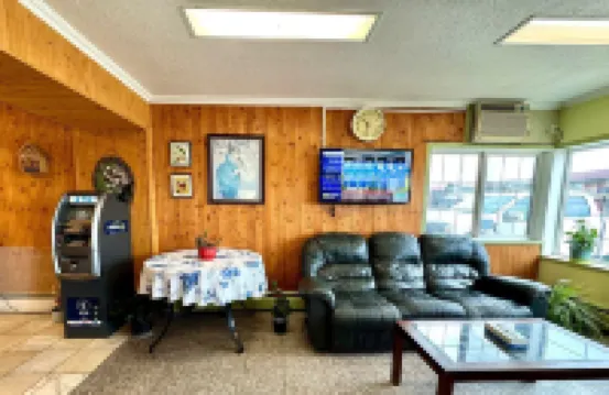 Silver Crest Lodge