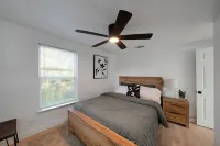 Walk To A-Train, Mins To TWU & UNT  2BR In Denton