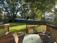 Charming 4-bedroom house with lots of place to gather and make memories in Parma Hotels near Pleasant Valley Shopping Center